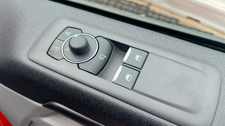 Ford Tourneo Custom 320 L1 Diesel Fwd 2.0 EcoBlue 150ps H1 Titanium 8 seater